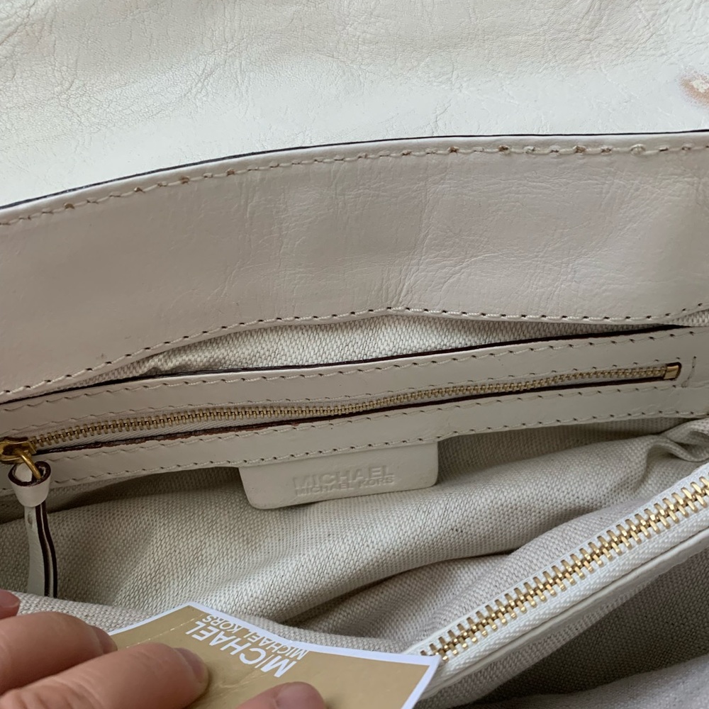 Michael Kors Berkley Shoulder Bag in “Vanilla” - Picture 9 of 15